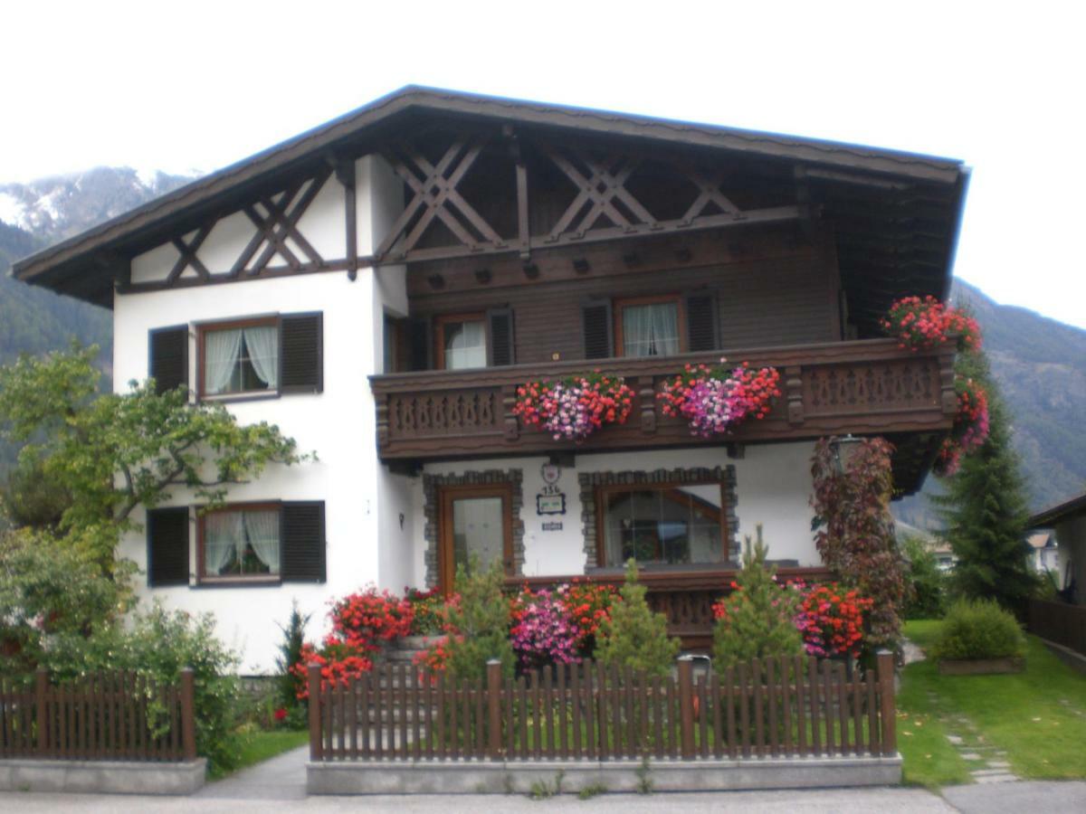 Ferienwohnung Familie Hoefler Langenfeld Exterior photo